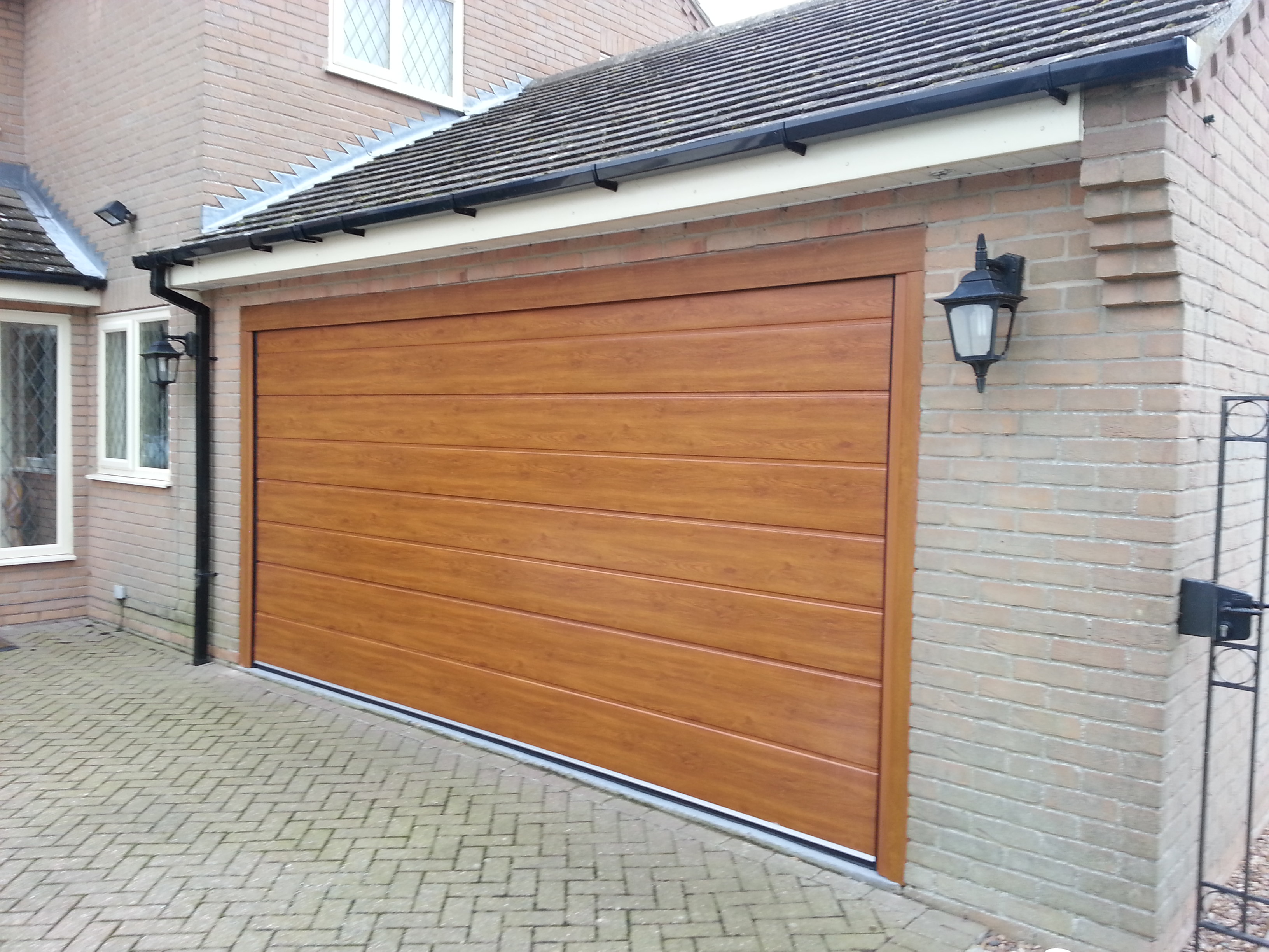 automatic folding garage door